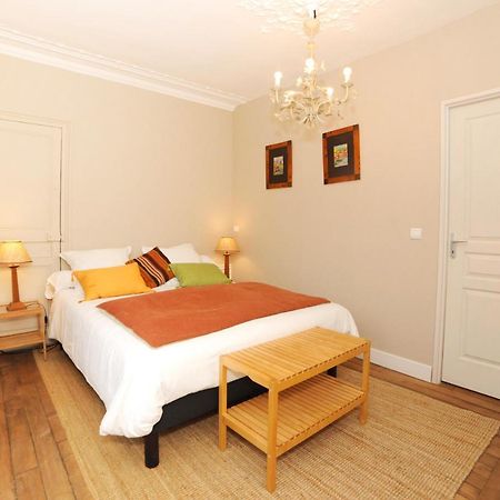 Le Jardin Cathedrale Bed & Breakfast Chartres Exterior photo