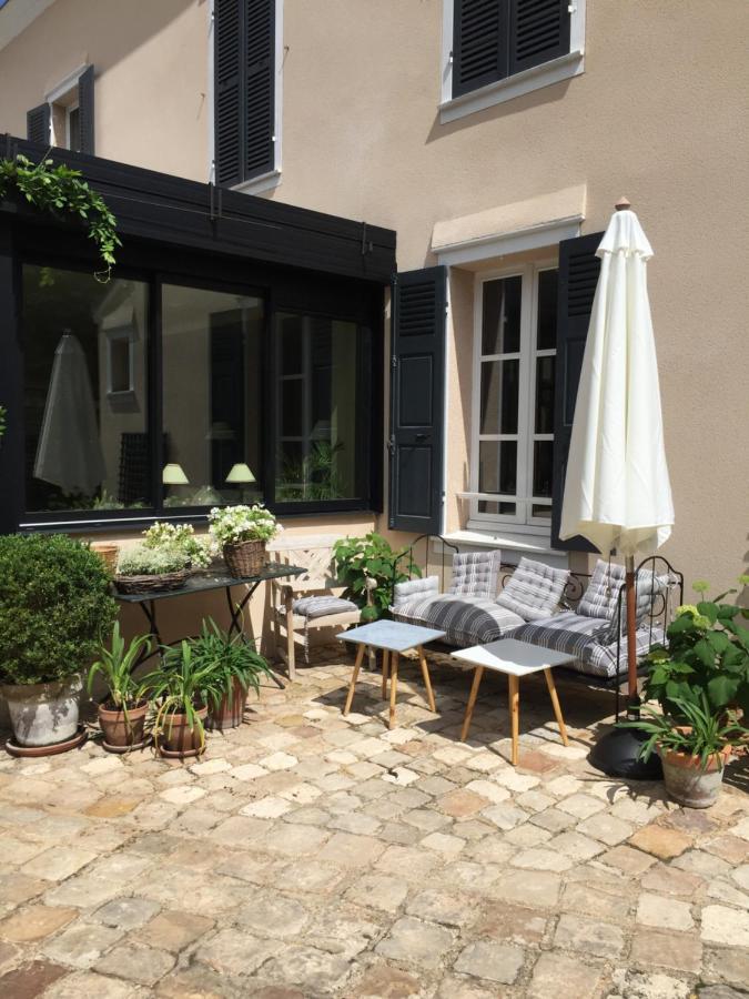 Le Jardin Cathedrale Bed & Breakfast Chartres Exterior photo