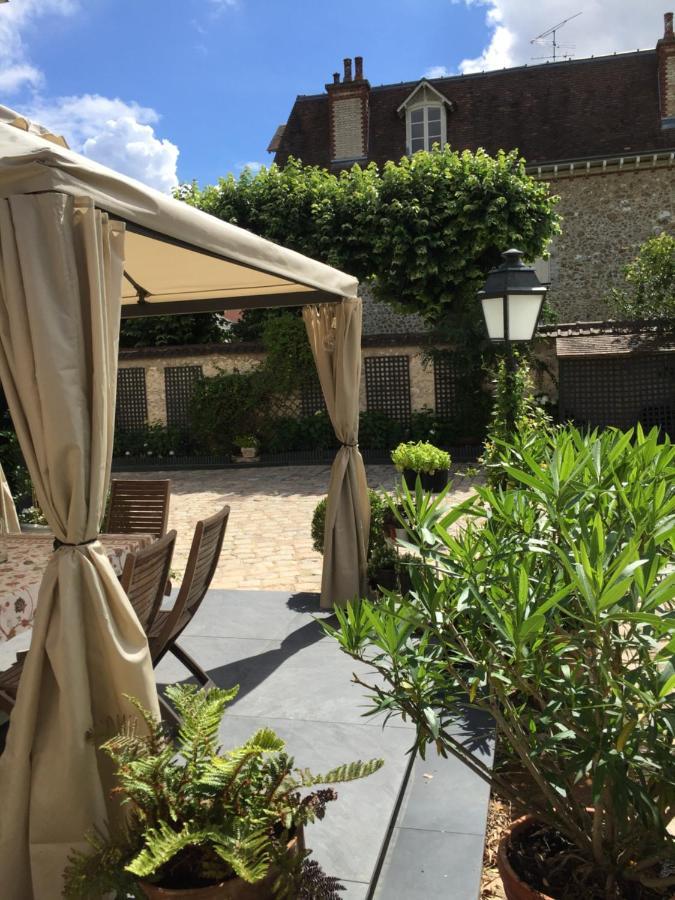 Le Jardin Cathedrale Bed & Breakfast Chartres Exterior photo